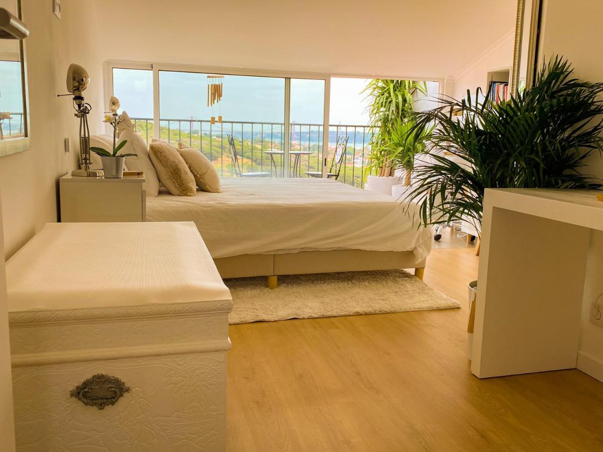 Ideally Located With Perfect Views Algés Eksteriør bilde
