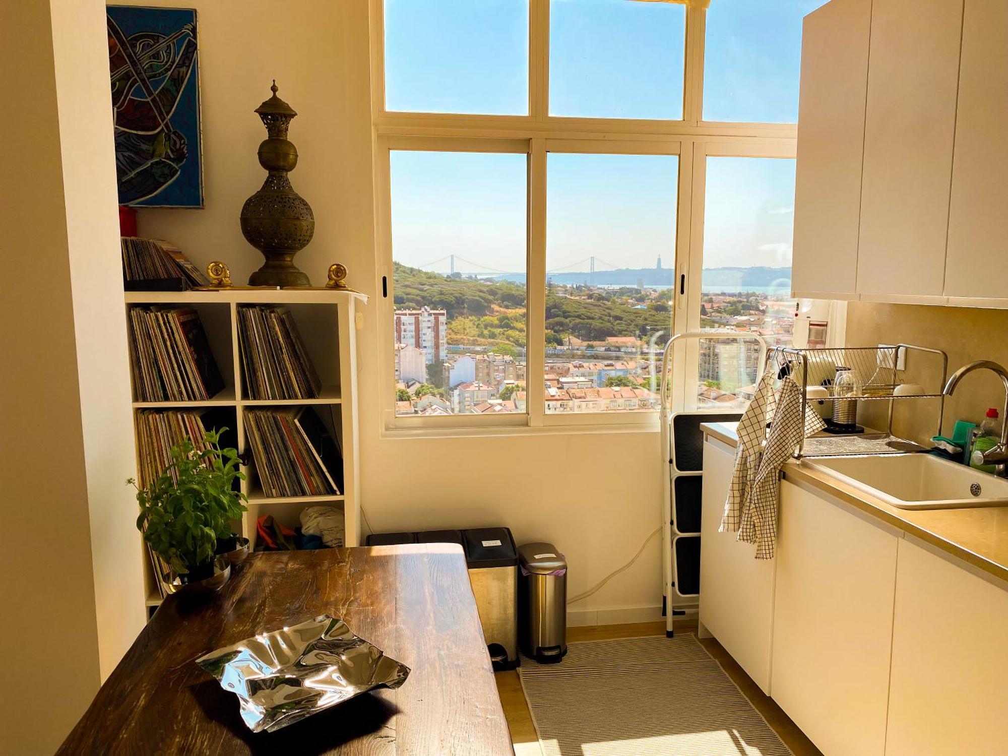 Ideally Located With Perfect Views Algés Eksteriør bilde