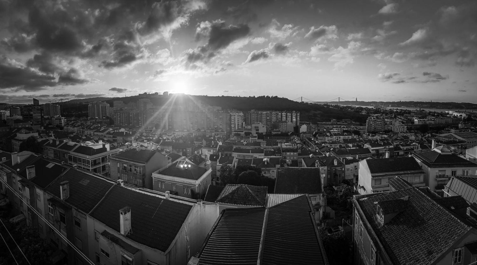 Ideally Located With Perfect Views Algés Eksteriør bilde